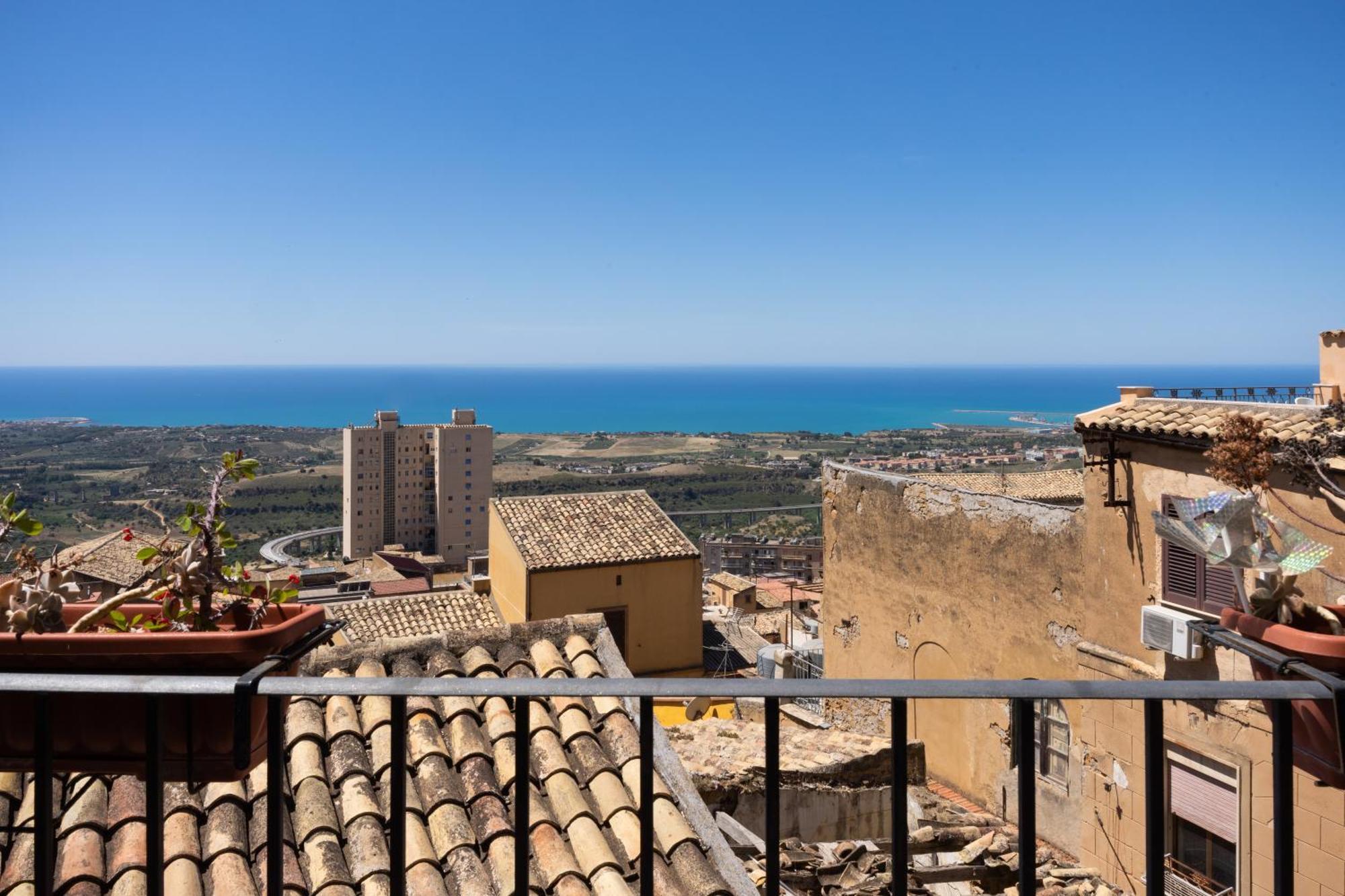 Le Teste Di Moro Al Duomo Agrigento Exterior photo